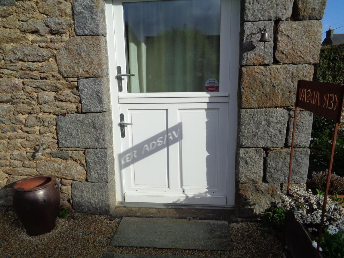Ker Adsav Bed and Breakfast Saint-Pierre-de-Plesguen Eksteriør billede